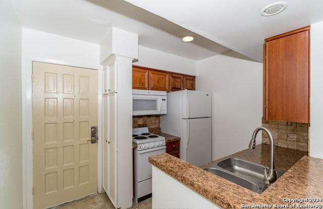 66 Brees Blvd Property Photo 6