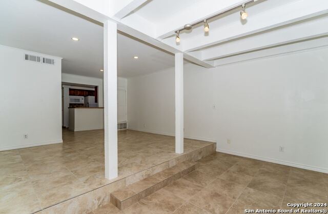 66 Brees Blvd Property Photo 11
