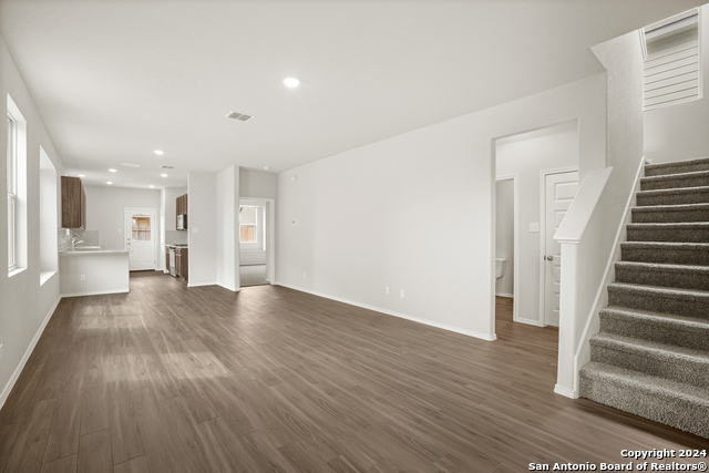 4963 Sandstone Way Property Photo 2