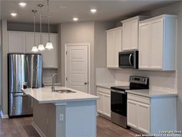 1280 Ella Property Photo 2