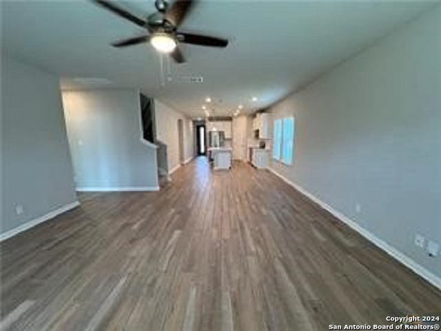 1280 Ella Property Photo 5