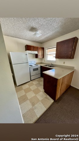 1523 Quintana Rd Property Photo 11