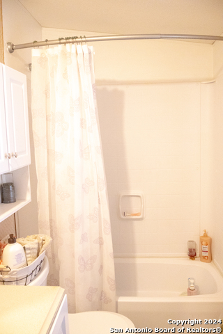 144 Shafter St Property Photo 12