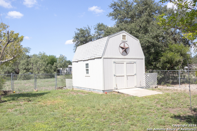 144 Shafter St Property Photo 15