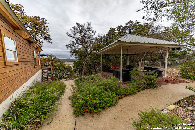 464 County Rd 262 Property Photo 32
