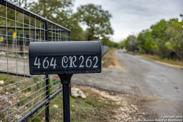 464 County Rd 262 Property Photo 47