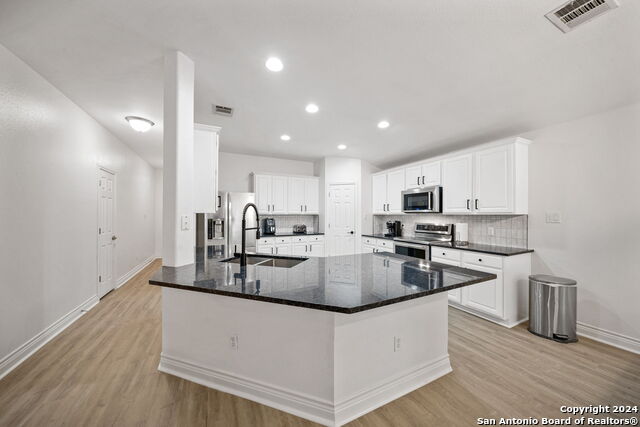 8534 El Camino Ct Property Photo 11