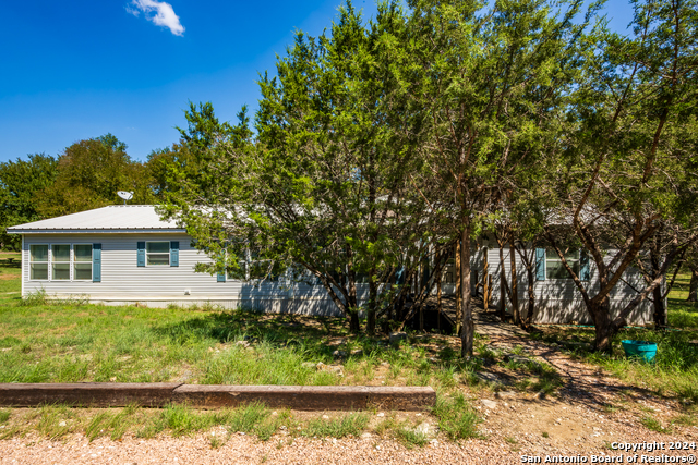 747 Cove Ranch Rd Property Photo 5