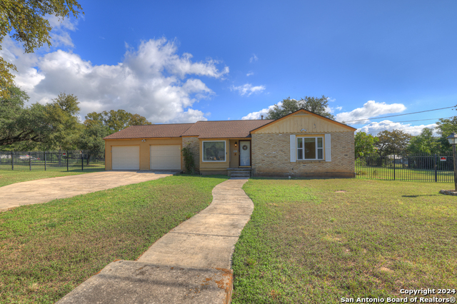 800 N Bishop Property Photo 3
