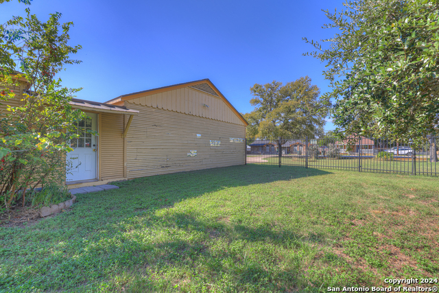 800 N Bishop Property Photo 29