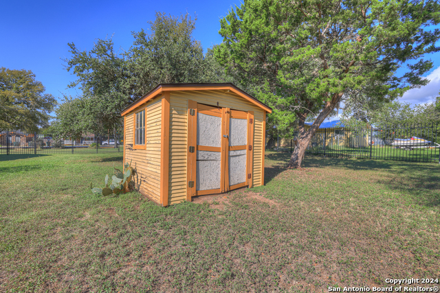 800 N Bishop Property Photo 39