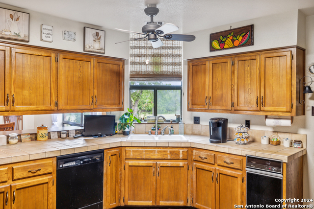 1809 Green Valley Rd Property Photo 13