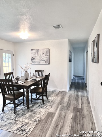 9426 Hindi St Property Photo 4