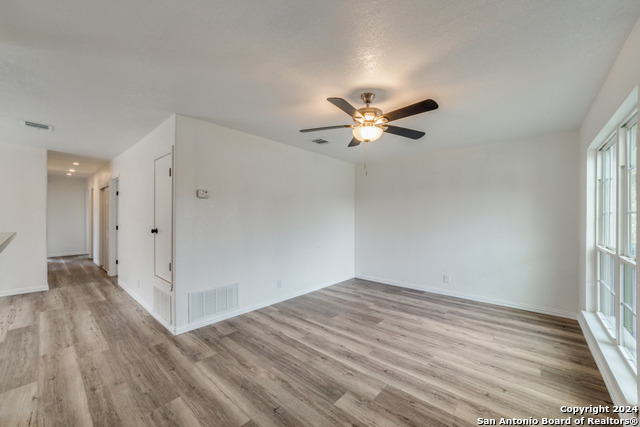 9426 Hindi St Property Photo 8