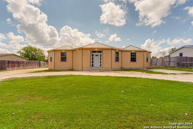 1129 Valeria Dr Property Photo 41