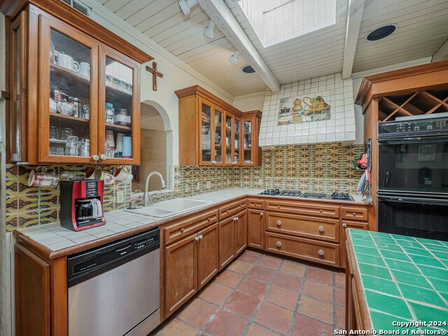 901 River Rd Property Photo 8