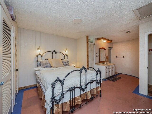 901 River Rd Property Photo 33
