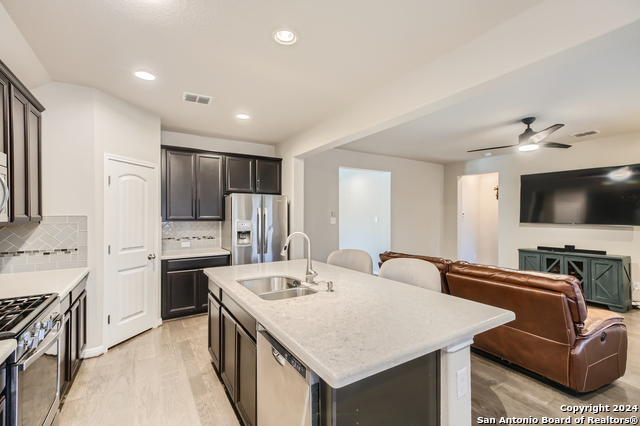 8919 Sage Stem Property Photo 4