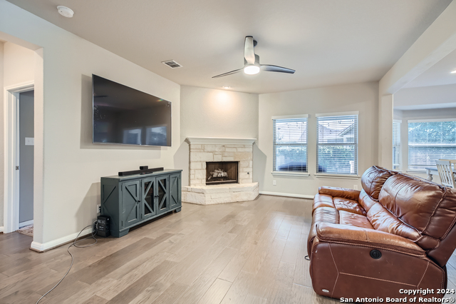 8919 Sage Stem Property Photo 9
