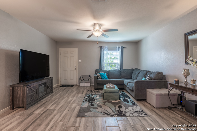 7206 Romaire Run Property Photo 24