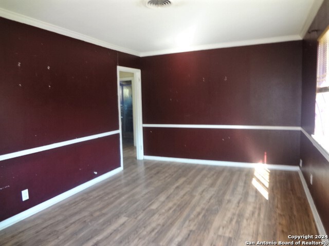 527 Pletz Dr Property Photo 3