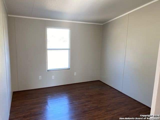 369 Thomas Property Photo 9