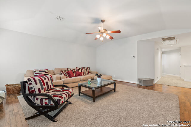 306 Persimmon Trl Property Photo 25