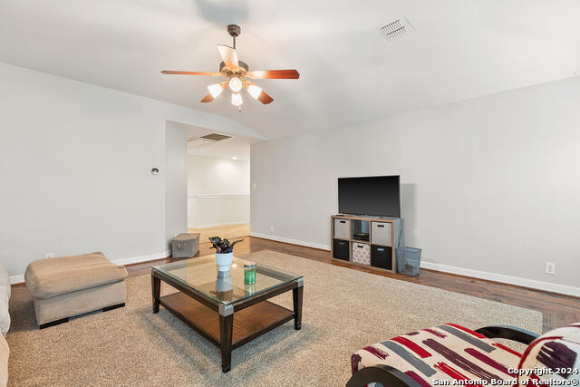 306 Persimmon Trl Property Photo 26