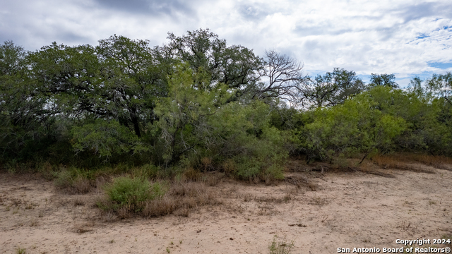 0 Pr 2743 Property Photo 2