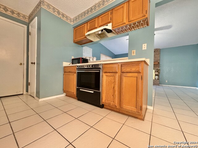1745 Broadmoor Dr Property Photo 8