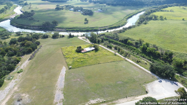 123 Tanglewood Trail Property Photo 3