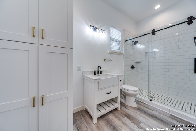 6401 Whartons Dock Property Photo 27