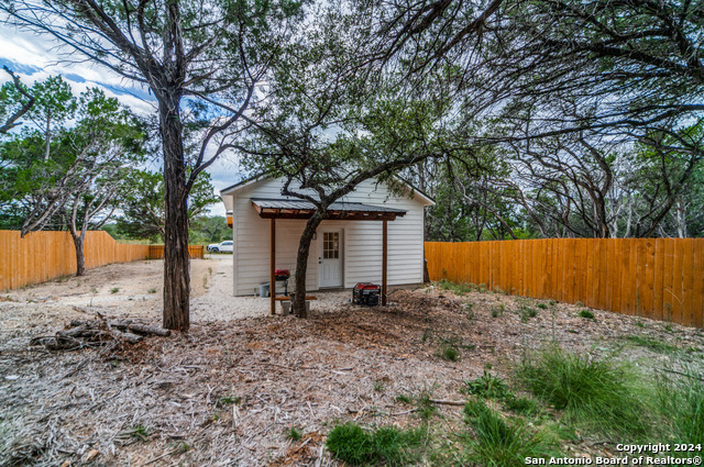 6401 Whartons Dock Property Photo 30
