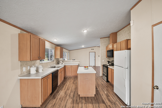 220 Northfield Dr Property Photo 14