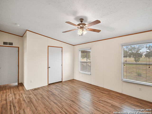 220 Northfield Dr Property Photo 18