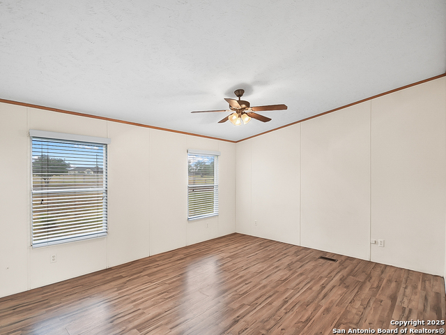220 Northfield Dr Property Photo 19