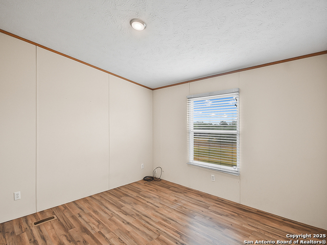 220 Northfield Dr Property Photo 24