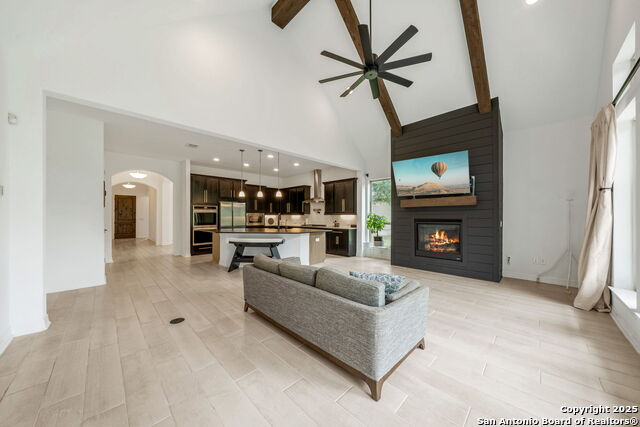 28310 Charlotte Cv Property Photo 6