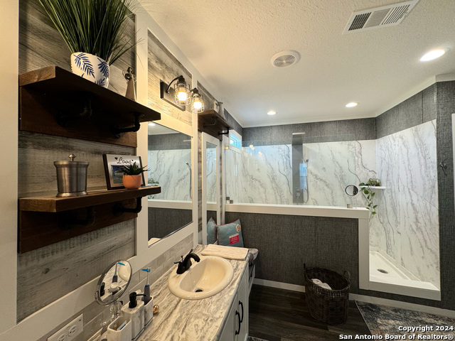 121 Private Road 5000 Property Photo 11