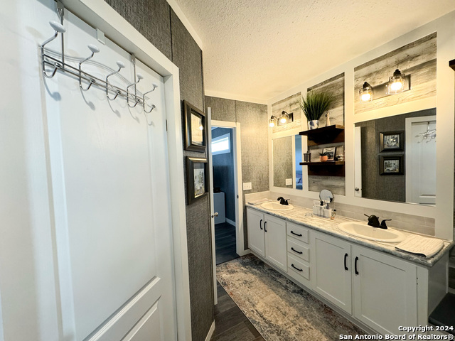 121 Private Road 5000 Property Photo 12