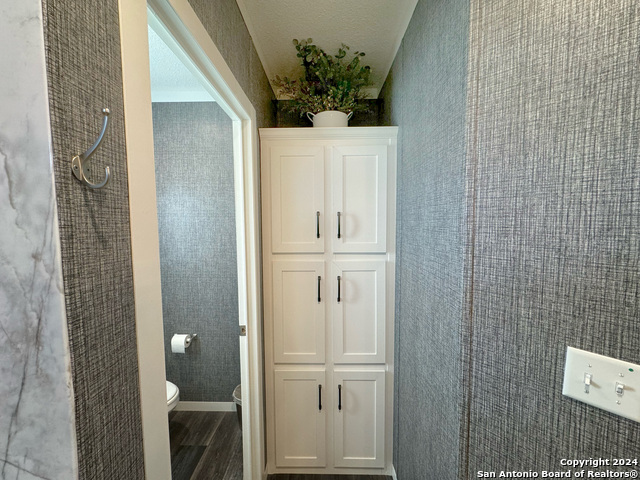 121 Private Road 5000 Property Photo 14