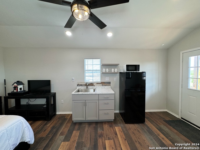 121 Private Road 5000 Property Photo 39