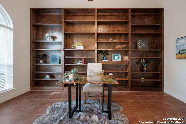 472 Lantana Mesa Property Photo 6