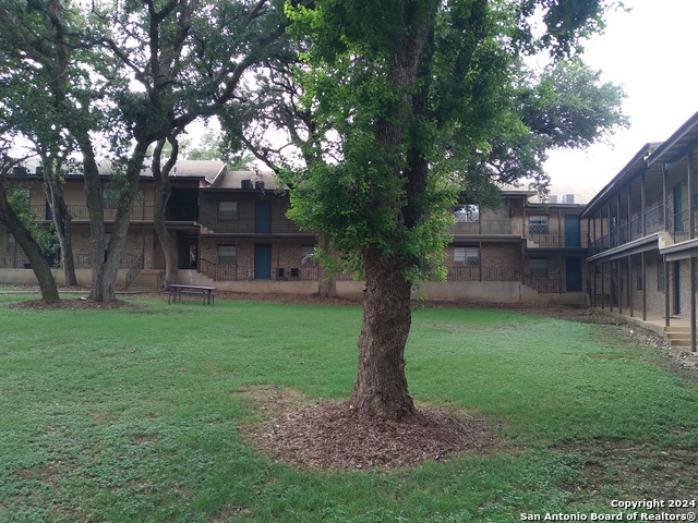 730 Howard St. Property Photo 10
