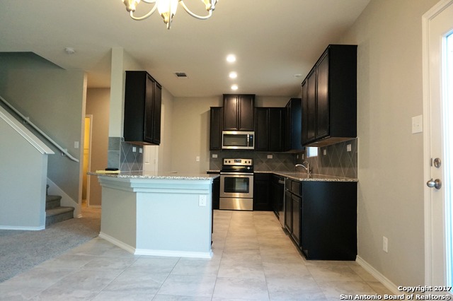 2610 Green Leaf Way Property Photo 5