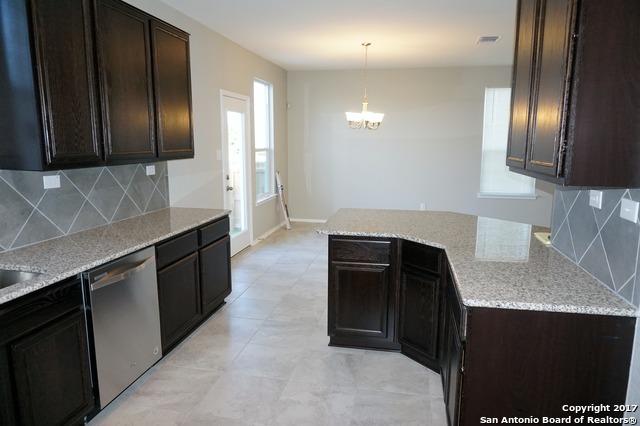 2610 Green Leaf Way Property Photo 8