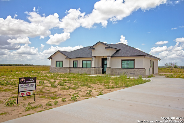 792 Lake Valley Property Photo 3