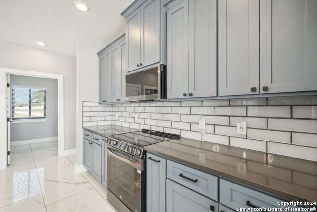 792 Lake Valley Property Photo 13