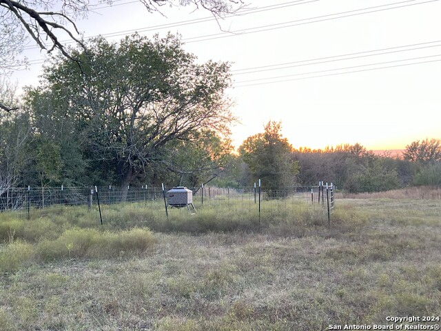 735 Old Zorn Rd Property Photo 10
