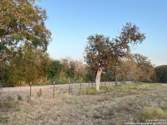 735 Old Zorn Rd Property Photo 12